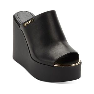 ISO DKNY slip on clogs size 8